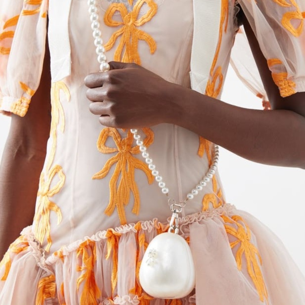 SIMONE ROCHA Micro Egg Pearl-Effect Cross-Body Bag - Picture 8 of 12